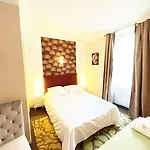 Hotel&cantine De La Hotel 3*