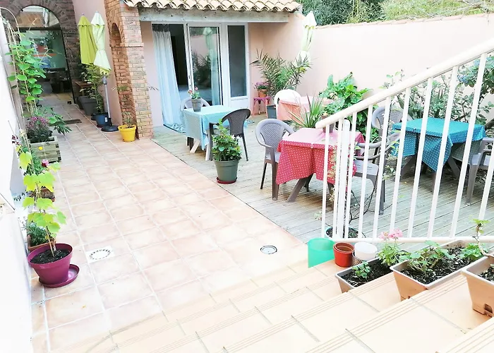 Hotel & Cantine De La Les Sables-d'Olonne