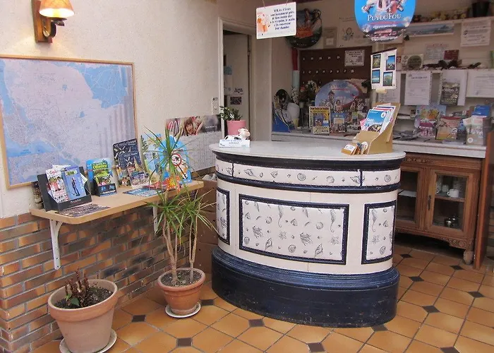 & Cantine De La Hotel