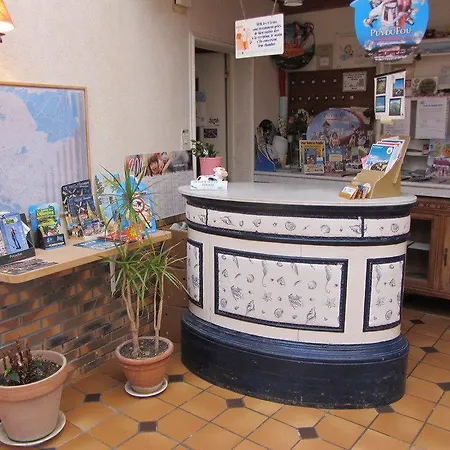 & Cantine De La Hotel