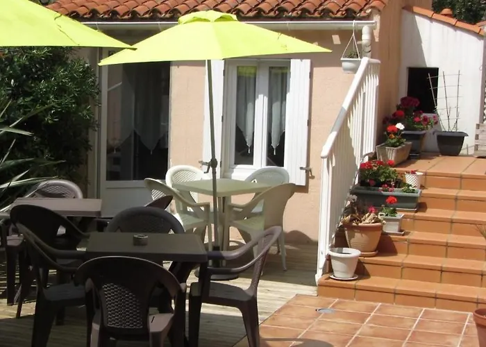 Hotell & Cantine De La Les Sables-dʼOlonne