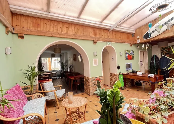 Hotel & Cantine De La