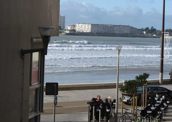 & Cantine De La Les Sables-dʼOlonne
