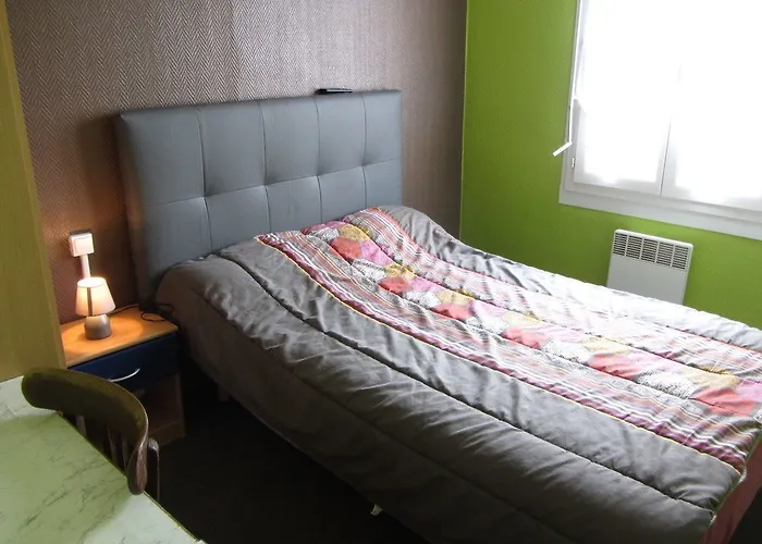 & Cantine De La Hotell 3*